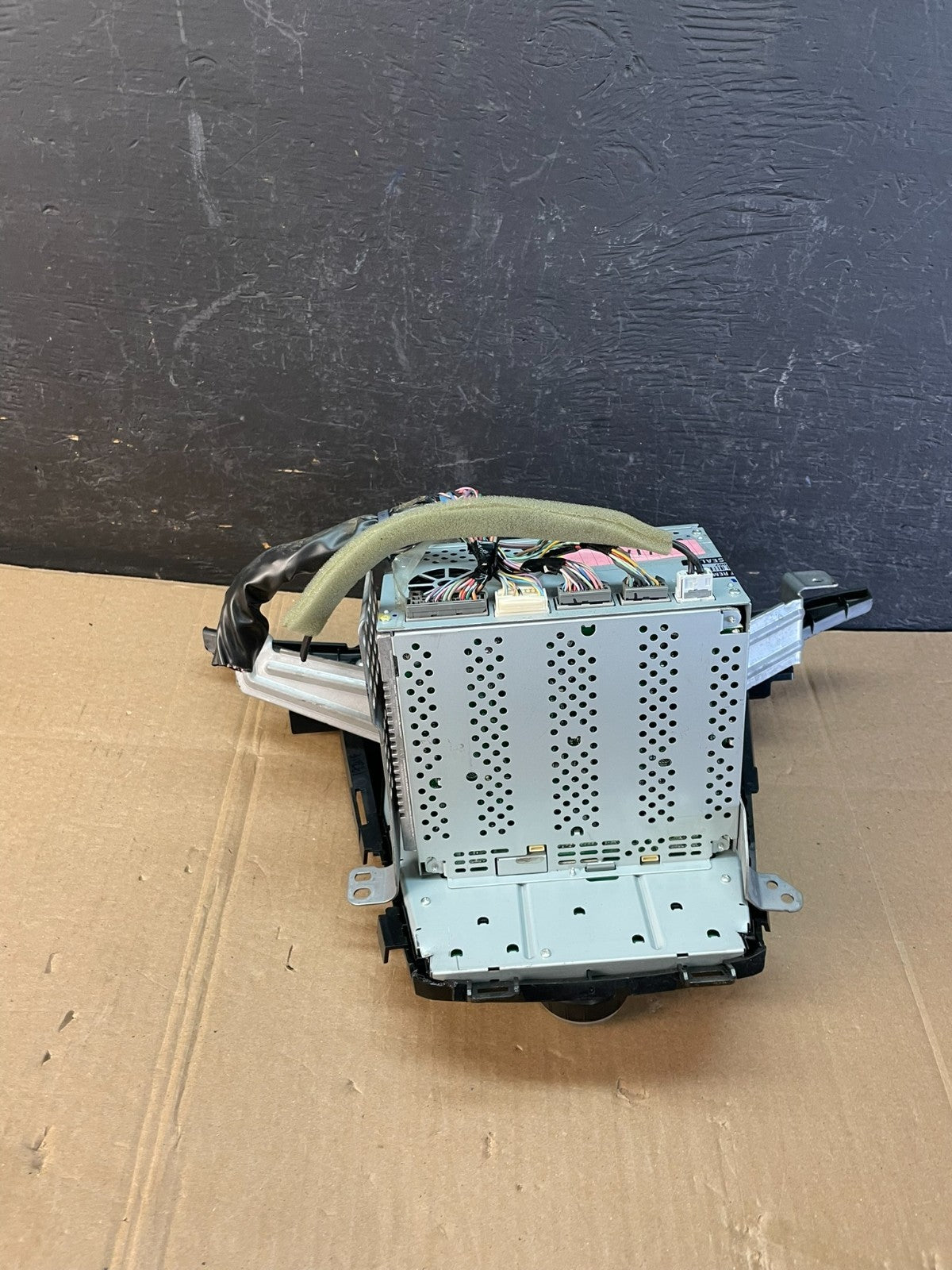 2011 to 2013 Honda Odyssey Radio AM/FM Control Panel AB5754 DG6