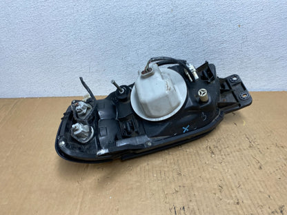 2001 to 2004 Subaru Legacy Outback Right Passenger Rh Headlight AD1080 DW5