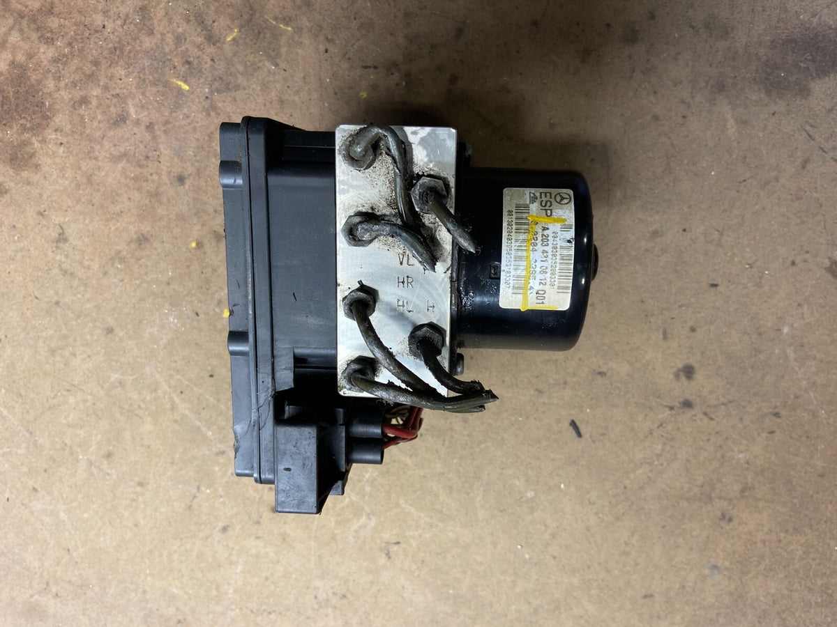 2003 to 2007 Mercedes W203 C230 CLK350 ABS Anti Lock Brake Pump Module M3010 DG1