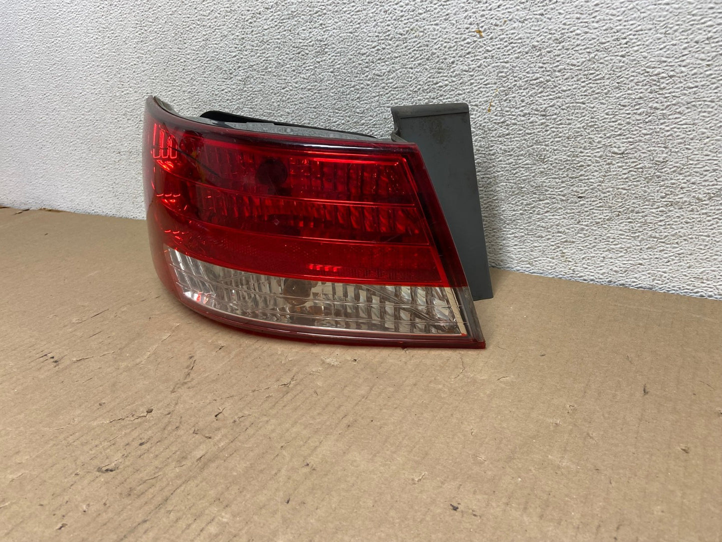 2006 2007 2008 Hyundai Sonata Left Driver Lh Side Tail Light AG7955 LK2
