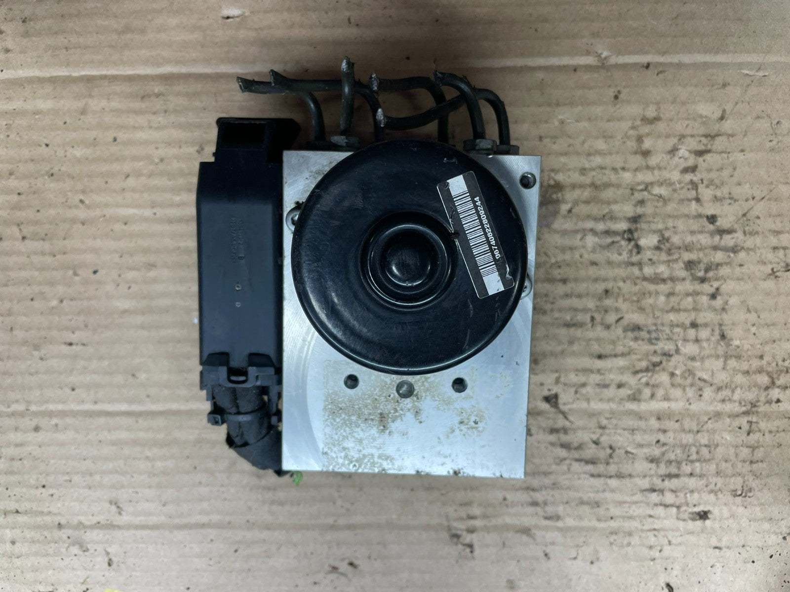 2007 to 2014 Mercedes C-Class ABS Anti Lock Brake Pump Module a2035453932 O85930