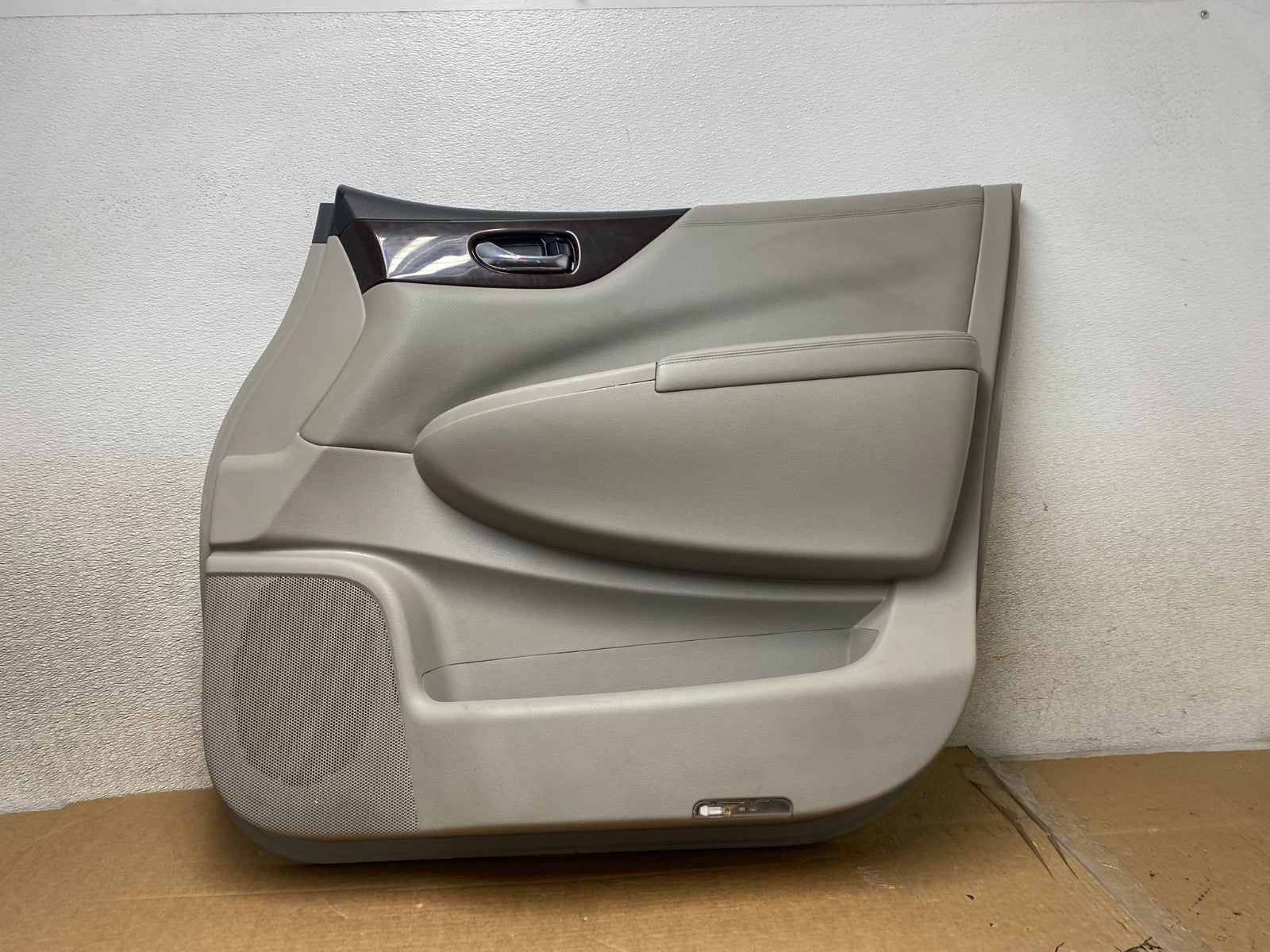 2011 to 2017 Nissan Quest Right Passenger Front Bose Speaker Door Panel Z1288 DG0