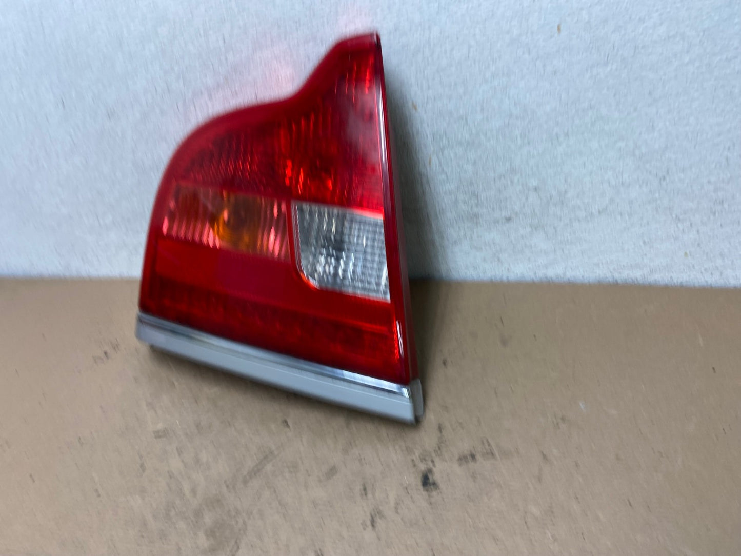 2004 - 2006 Volvo S80 Left Driver LH Side Tail Light AF5084 LK1