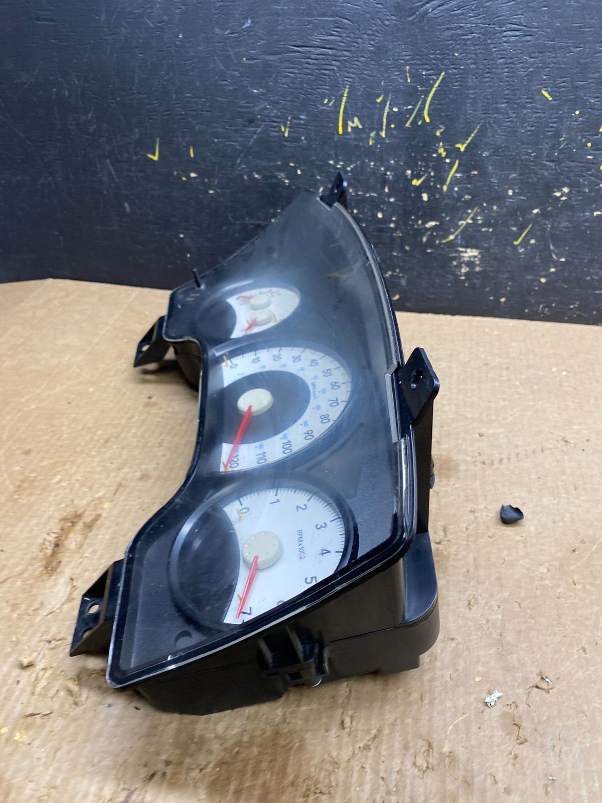 2006 Dodge Durango Speedometer Instrument Cluster Gauge OEM Z7097 DG2