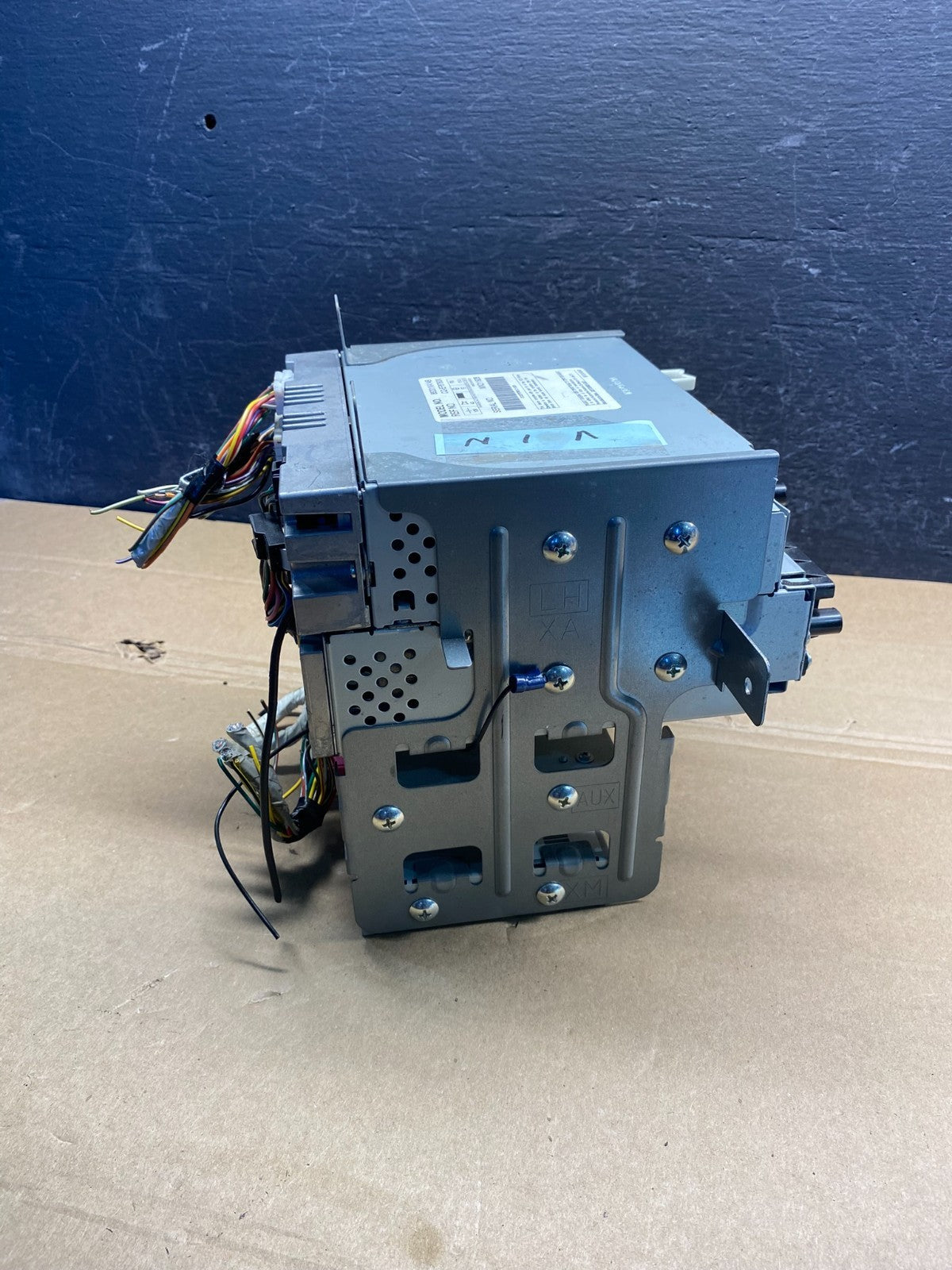 2008 to 2009 Subaru Tribeca CD Player Radio Receiver Control AD4928 DG2