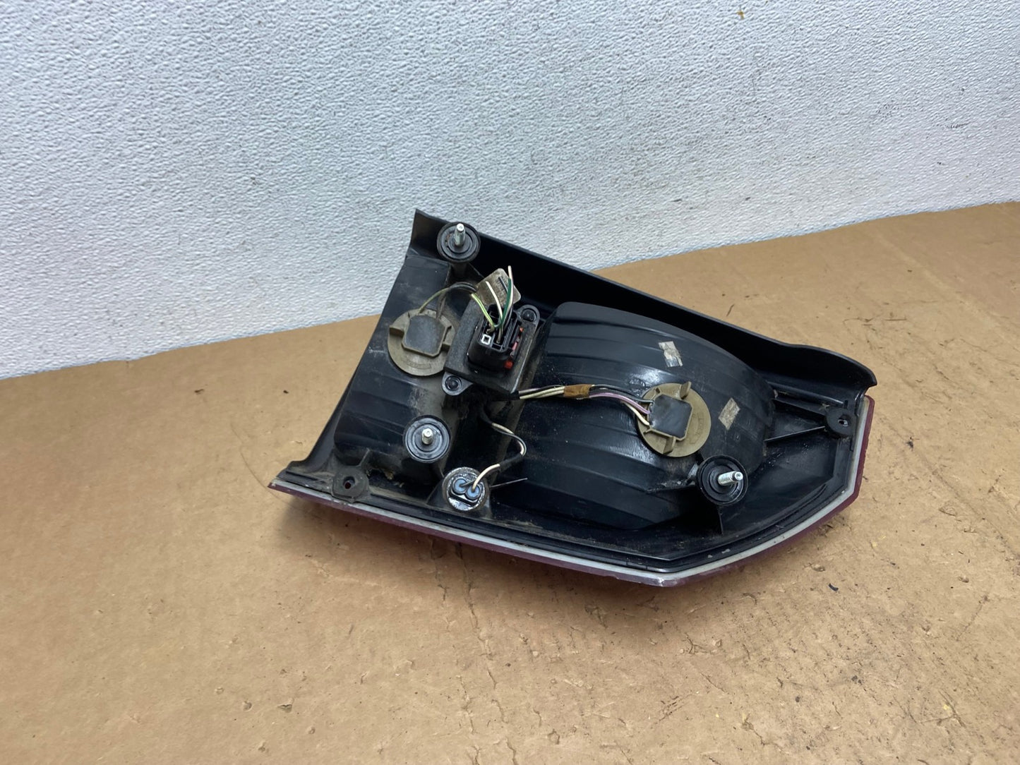 2005 - 2007 Chrysler 300 Left Driver Lh Side Tail Light AD1445 LK6