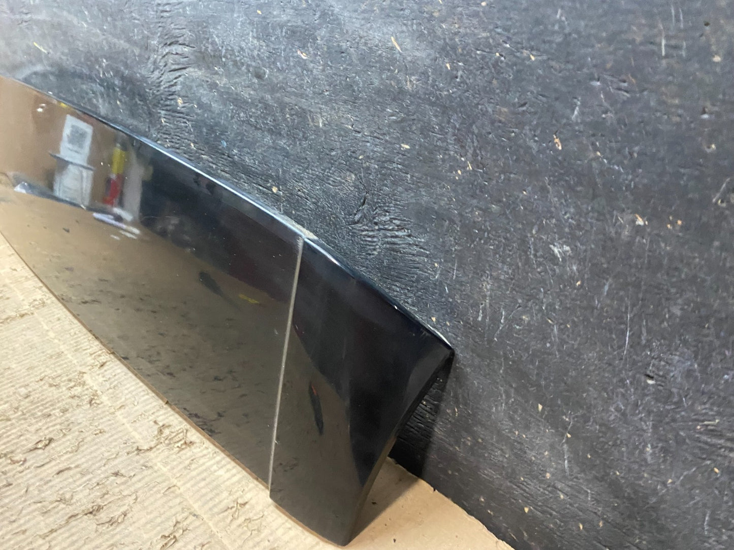 2000 to 2006 BMW X5 Trunk Hatch Spoiler T9952 DG1