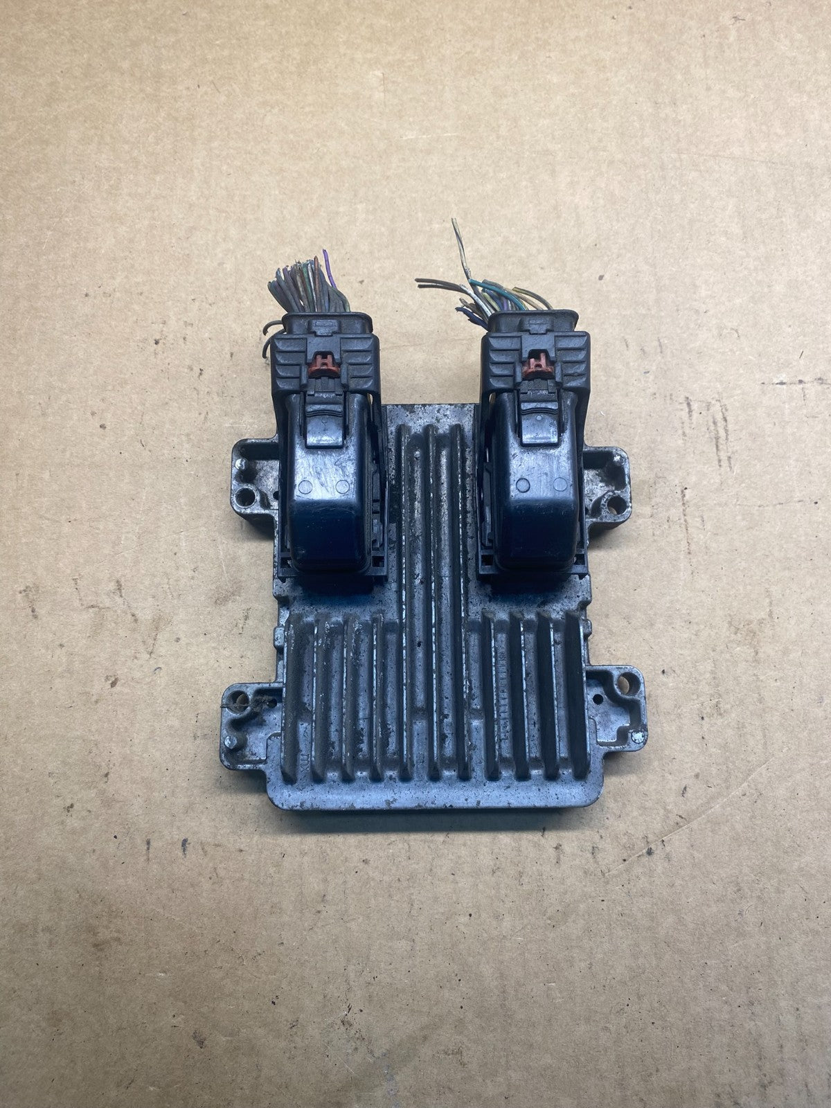 2007 Chevrolet Silverado Yukon Engine Control Module ECM ECU AH7185 DW0