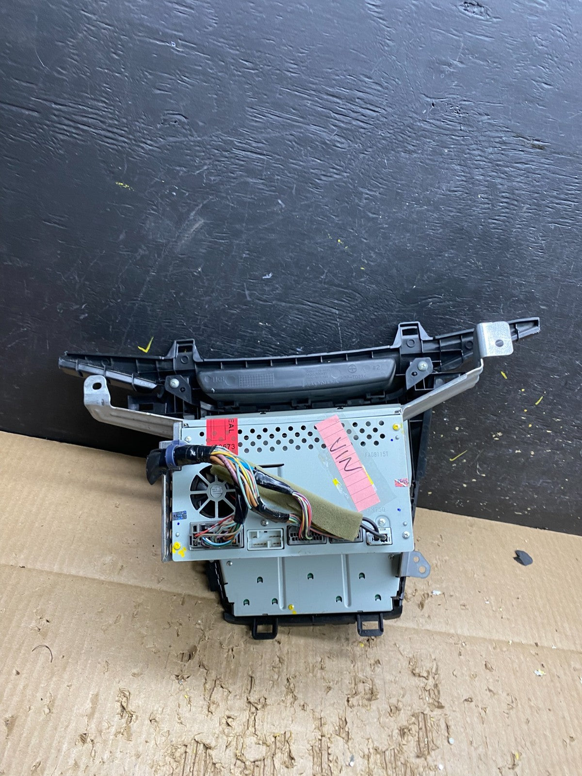 2011 to 2013 Honda Odyssey Radio AM/FM Control Panel V7668 DG7