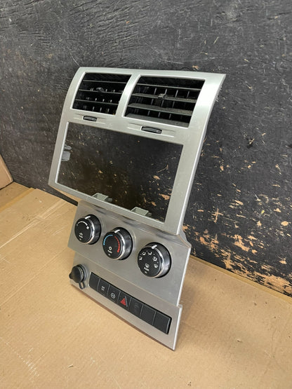 2007 to 2012 Dodge Nitro Dash Climate Temperature Control Radio Bezel Z8546 DG2