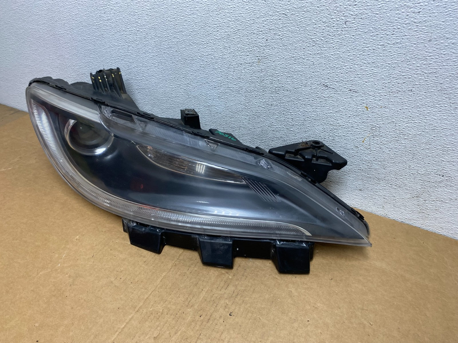 2015 2016 2017 Chrysler 200 Right Passenger Rh Side Halogen Headlight AD4508 DW1