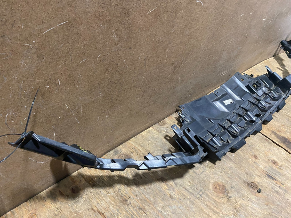 2015 to 2018 Ford Focus Front Upper Bumper Cover Support Mounting AG75934