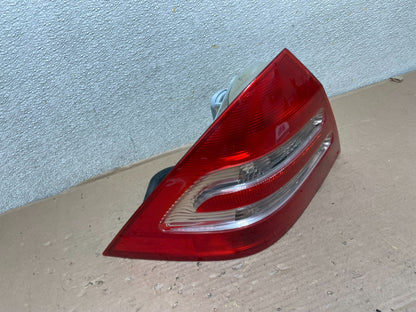 2001-2004 Mercedes-Benz C 230 C240 W203 C-Class Left Driver Tail Light AB0053 LK2