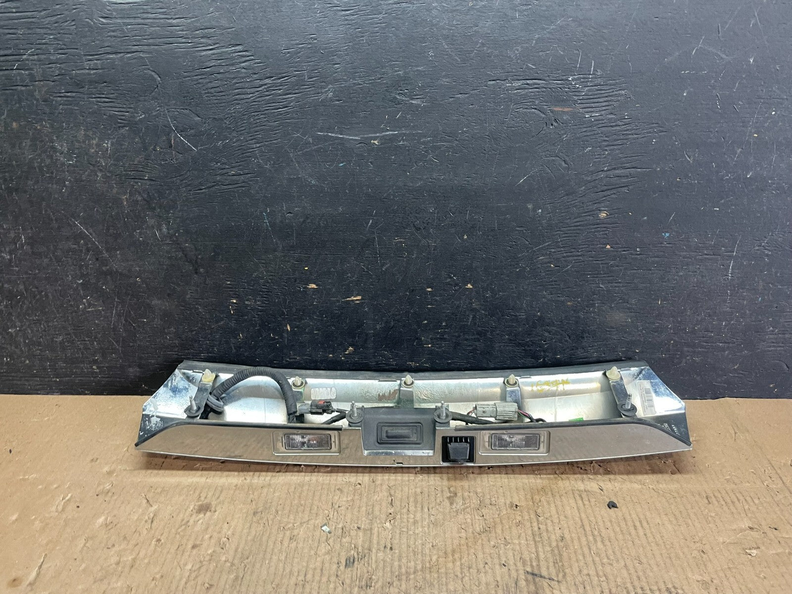 2010-2015 Gmc Terrain Lift Gate Handle Trim Back Up Camera Chrome Panel M6117 DG7