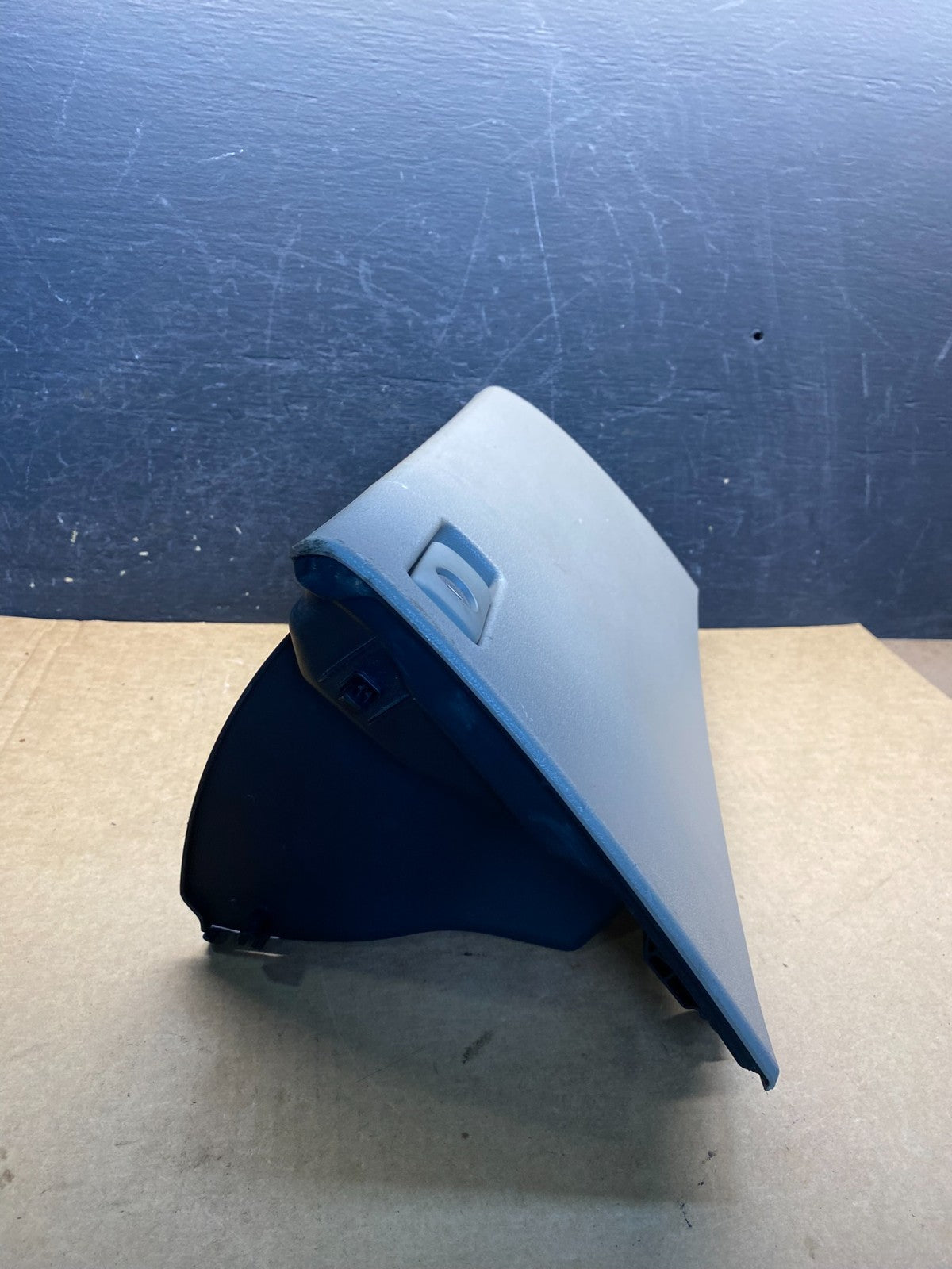 2011 - 2016 Honda Odyssey Front Right Passenger Storage Glove Box AH6982 DG1