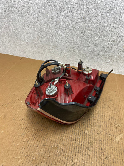 2001-2003 Sedan Hyundai Elantra Left Driver Lh Side Tail Light AE1530 LK8
