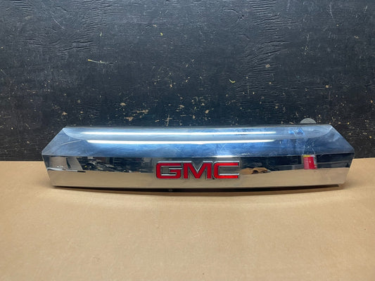 2010-2015 Gmc Terrain Lift Gate Handle Trim Back Up Camera 20881057 Z8192 DG0