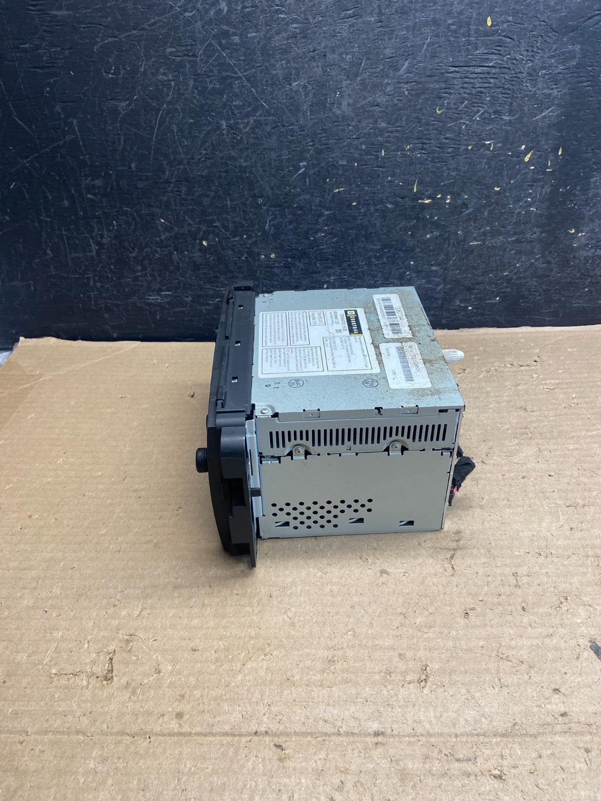 2008-2009 Chevrolet Tahoe AM FM Radio CD Player Screen Aux Bluetooth AH5418 DG2