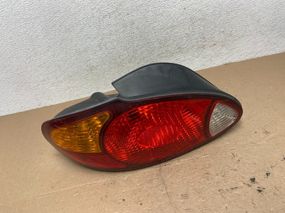 1999 2000 Hyundai Elantra Sedan Left Driver LH Tail Light AF4740 DW0