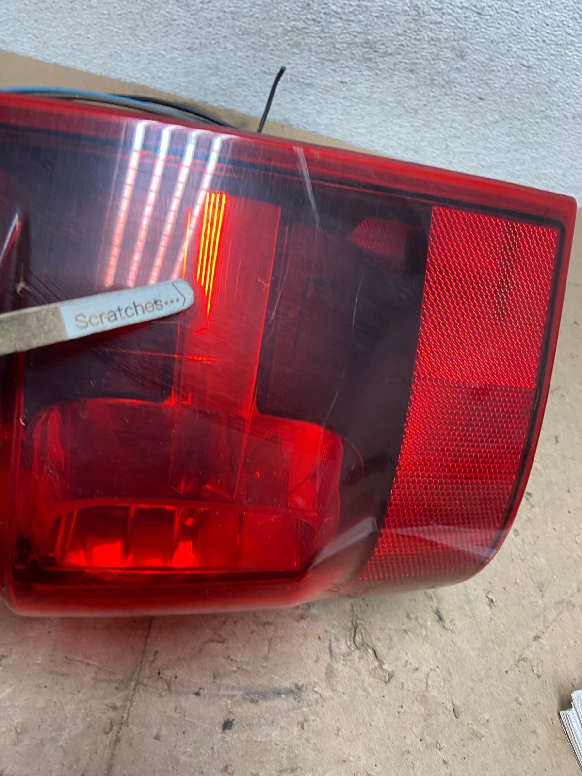 2008-2014 Chevrolet Tahoe Suburban Right Passenger Rh Tail Light AG5573 LK3