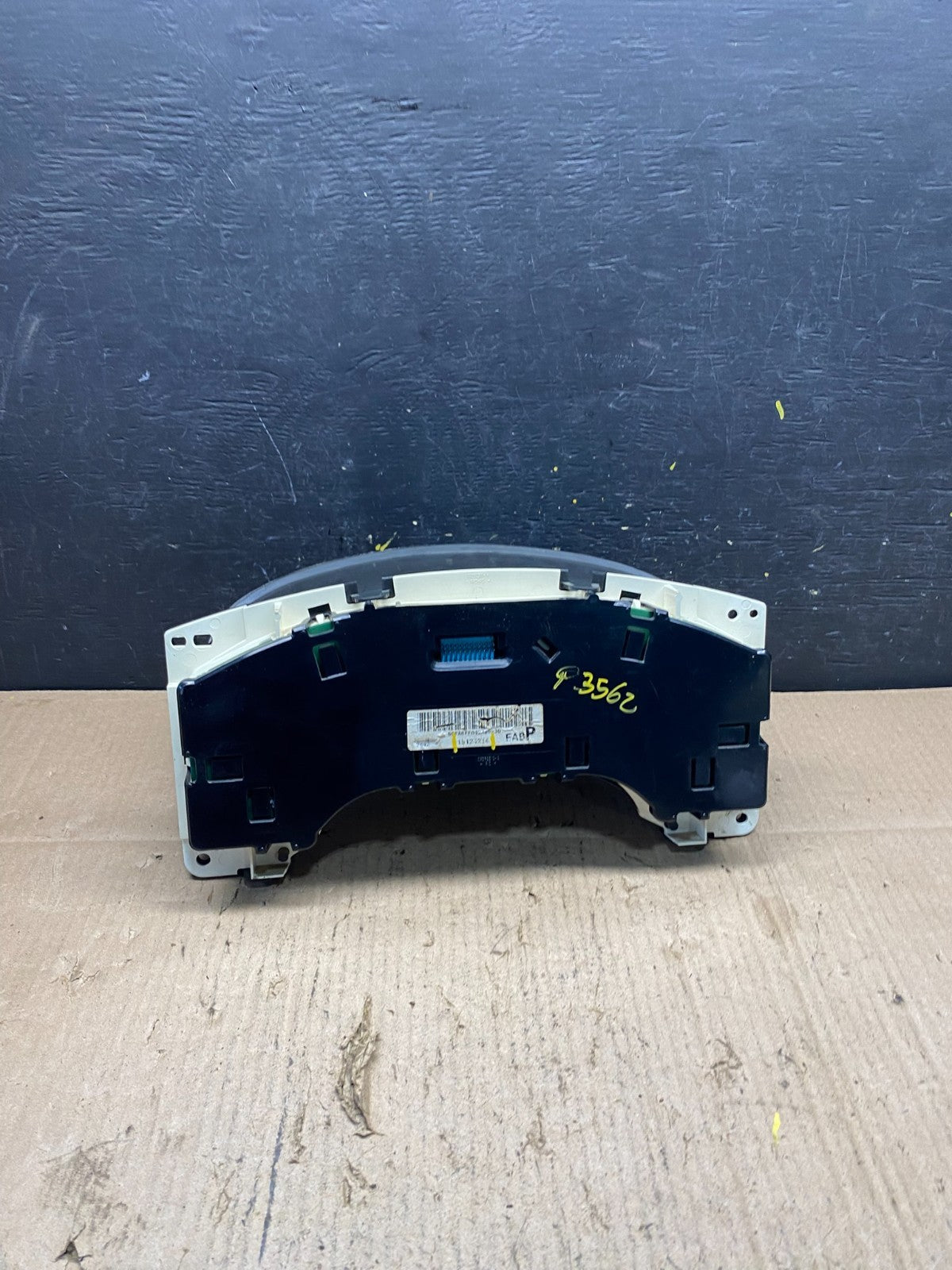 2004 to 2007 Chevrolet Express Speedometer Cluster Gauge OEM p3562 DG4