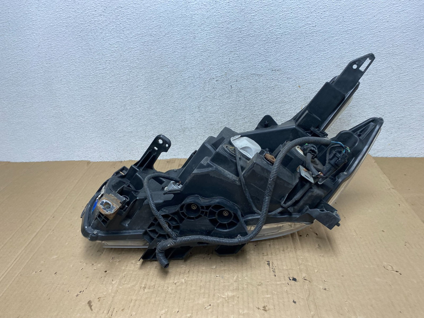 2015 to 2018 Nissan Murano Headlight Right Passenger RH AE9015 DW7