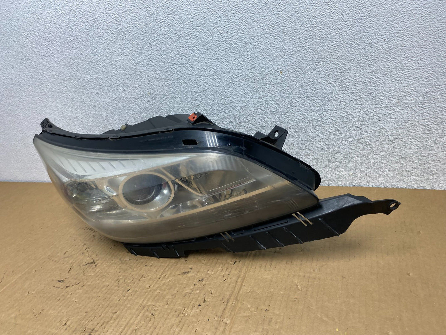 2013 - 2015 Chevrolet Malibu Projector Headlight Right Passenger AC7756 DW1
