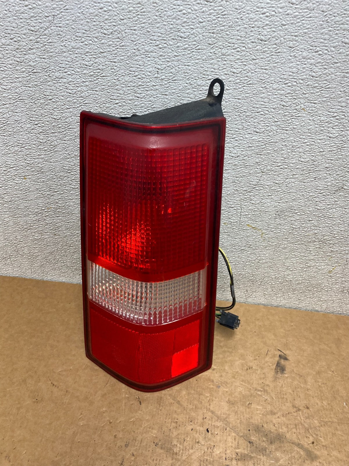 2003 2017 Chevrolet Express 1500 2500 3500 Right Passenger Tail Light S6909 PS0