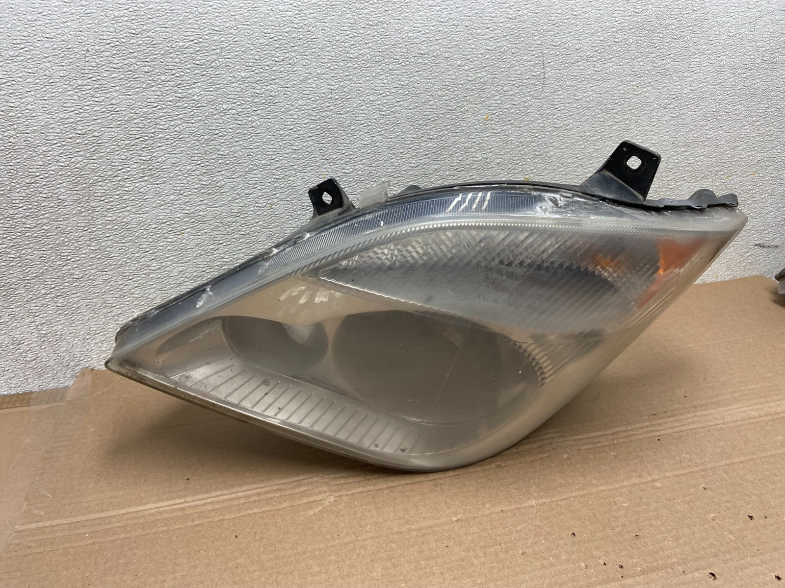 2007 to 2013 Mercedes Sprinter Headlight Left Driver Side Halogen Oem AB0983 DW2