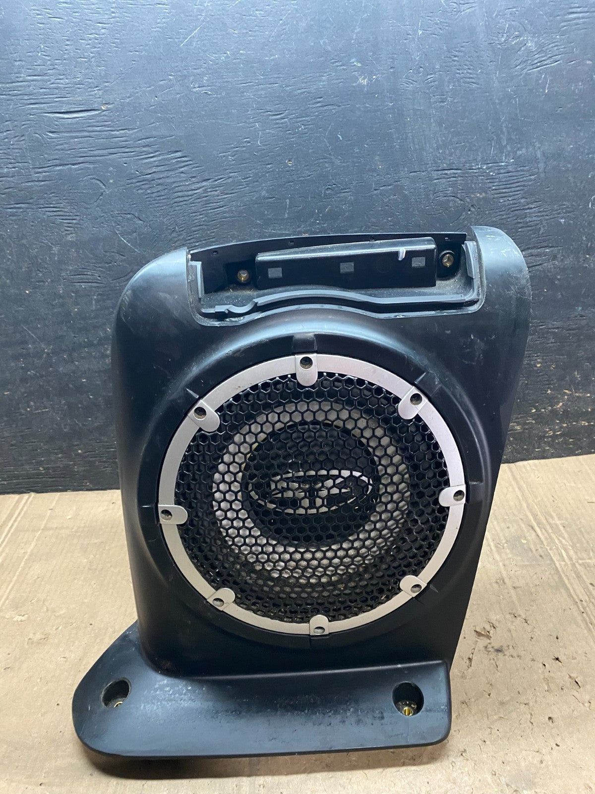 2007 to 2013 Mitsubishi Outlander Bass Subwoofer Sound Speaker Oem W2420 DG0