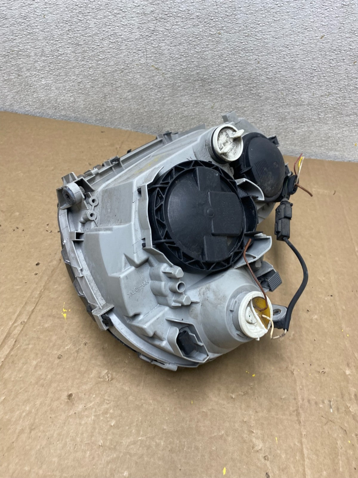 2001 - 2004 Mercedes-Benz C Class Halogen Right Passenger Headlight U9791 DW5