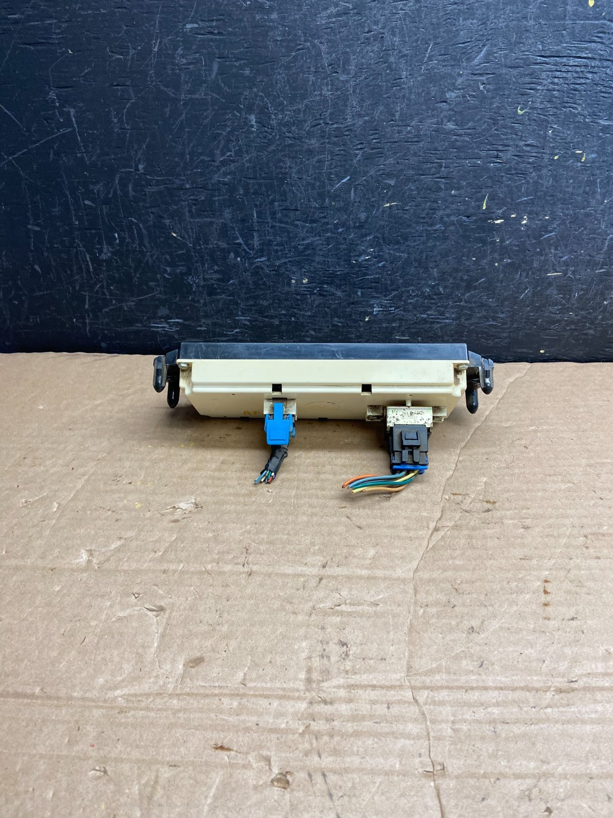 1999 to 2002 Chevrolet Silverado HVAC Heater Climate Control Module AF2001 DW3