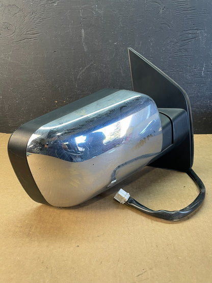 2004 to 2015 Nissan Armada Right Passenger Turn Signal Door Mirror AC9994 DG1