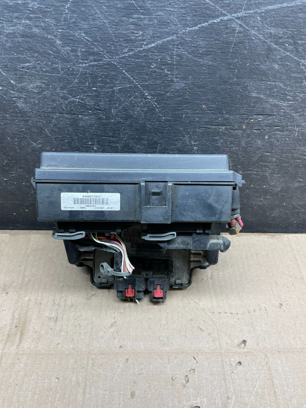 2007 Jeep Grand Cherokee Fuse Box BCM Body Control Module Oem R3933 DG2