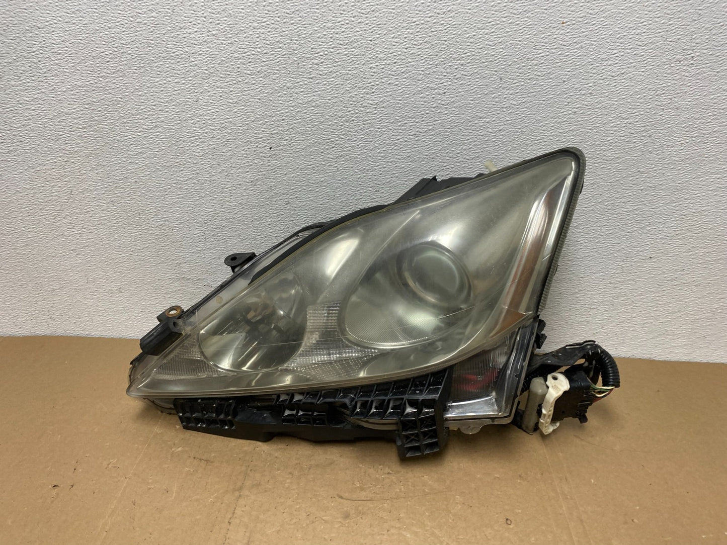 2006 to 2010 Lexus IS250 IS350 Left Driver LH Side Headlight AC5672 DW0