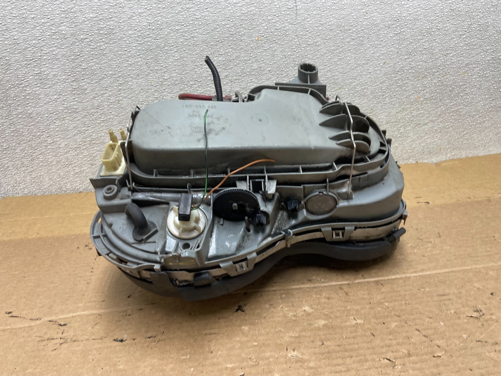 1997-1999 Mercedes E E320 W210 Right Passenger Xenon HID Headlight AB5275 DG6
