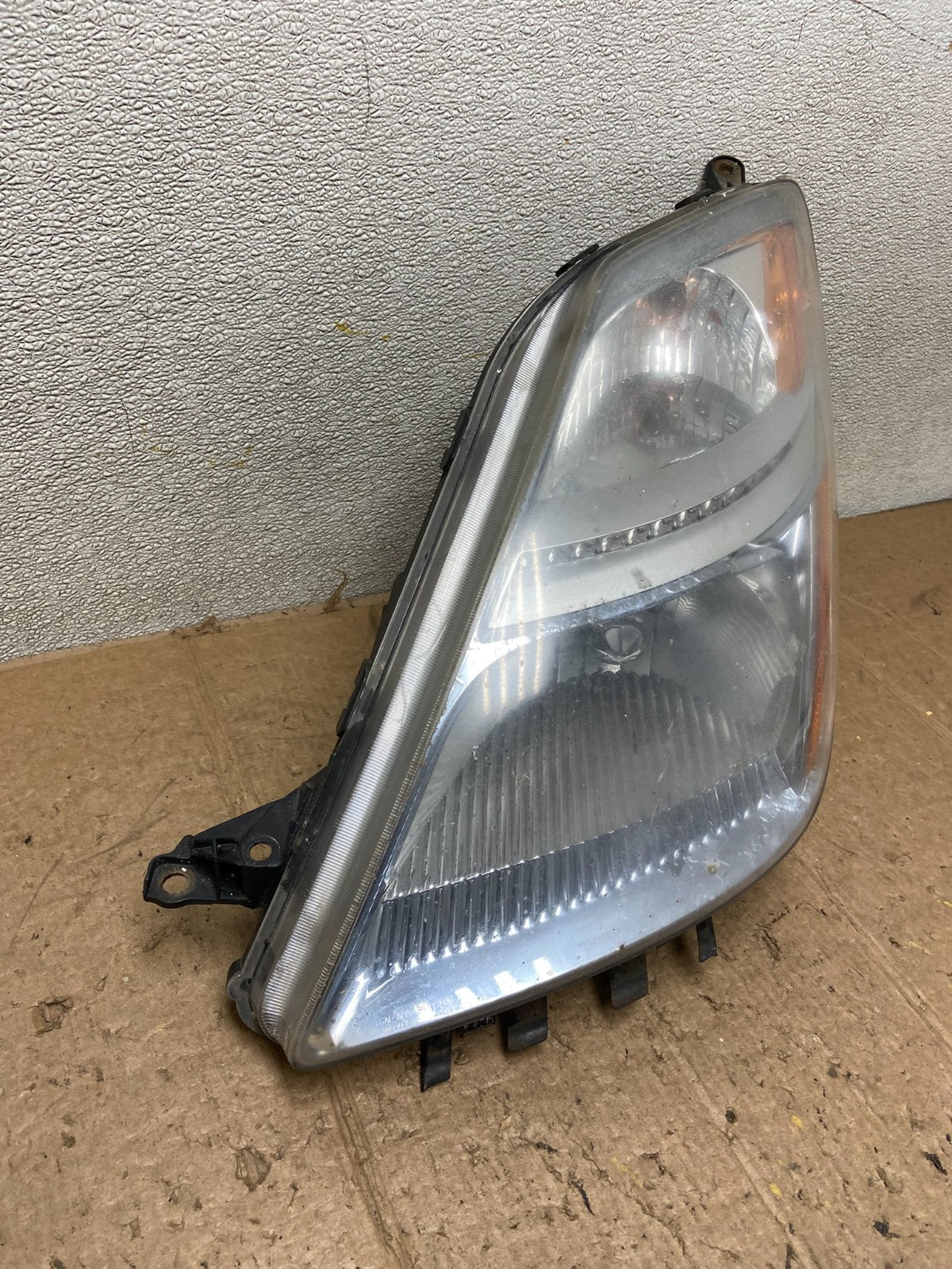 2006-2009 Toyota Prius Left Driver LH Side Blue Headlight Halogen Oem AA4206 DW2