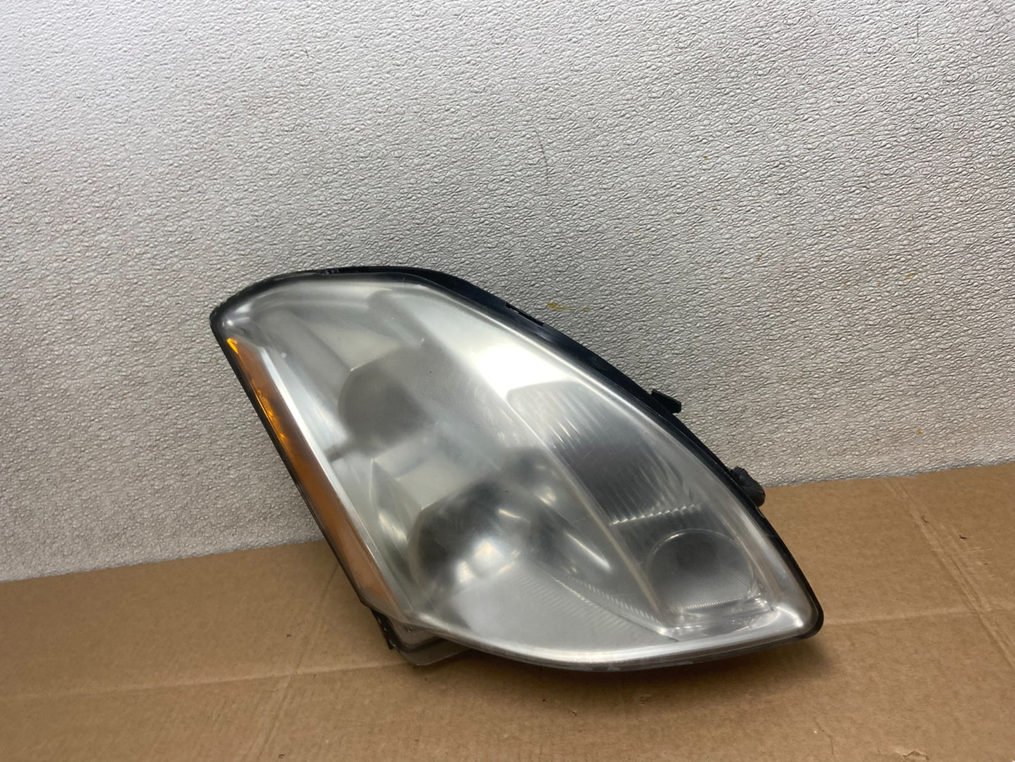 2004 2005 2006 Nissan Maxima Right Passenger Side Headlight Halogen Y8404 DW0