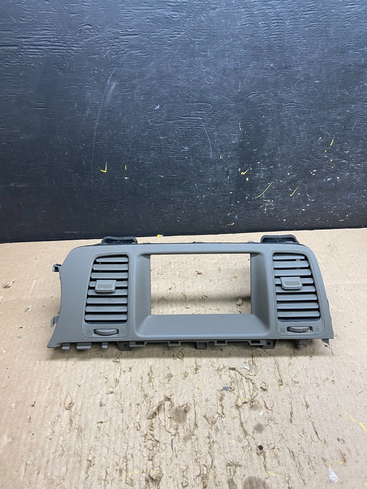2009-2014 Nissan Murano Radio Center Console Display Bezel Air Vent t8724 DG0