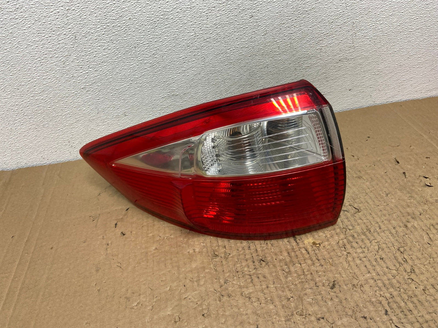 2013 to 2016 Ford C-Max Left Driver Side Tail light OEM AC4116 LK0