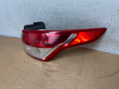 2013 to 2016 Ford Escape Right Passenger RH Side Tail Light AI7025 LK1