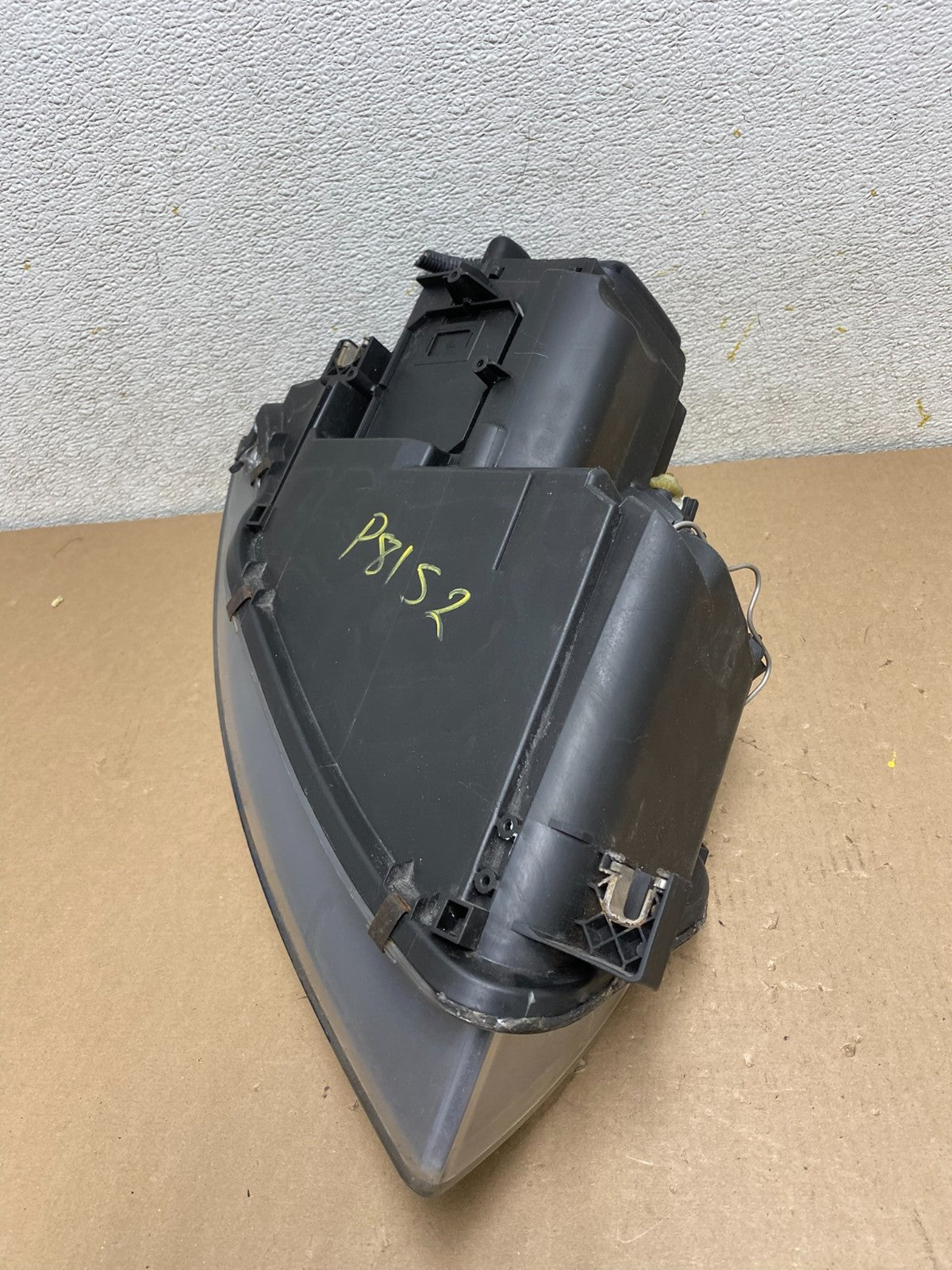 2005 to 2008 Audi A3 Left Driver LH Side Halogen Headlight P8152 DW11
