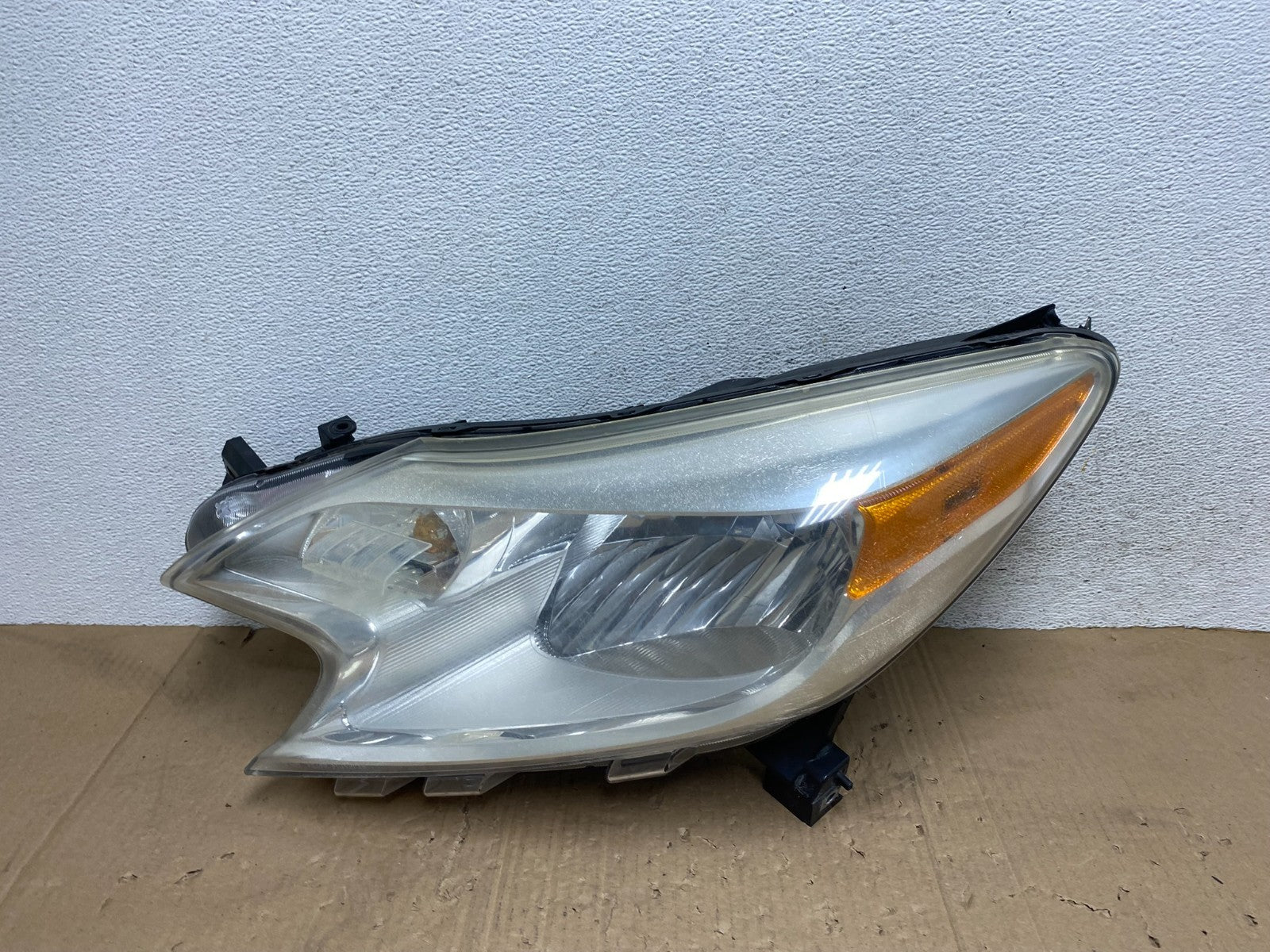 2014 2015 2016 Nissan Versa Note Left Driver LH Side Headlight AE9228 DW0