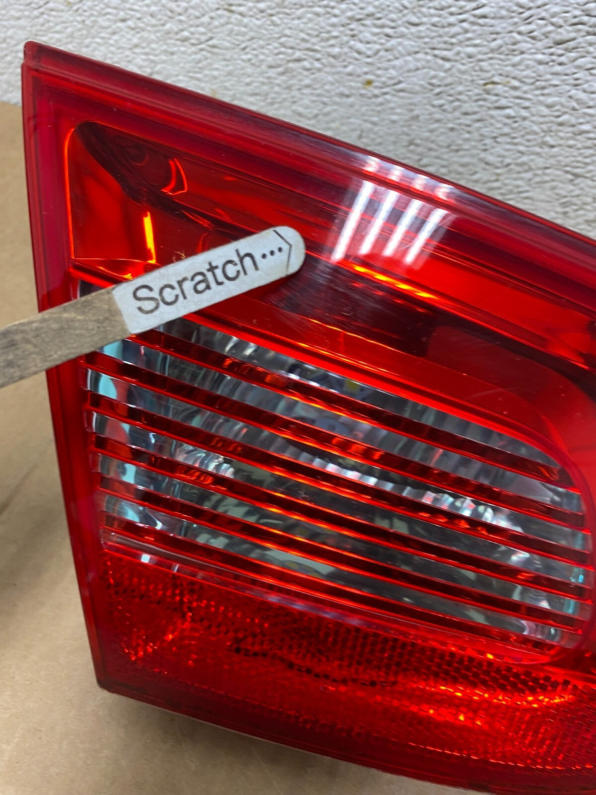 2007 2008 2009 2010 2011 Volkswagen Eos Left Driver Tail Light Inner O67383