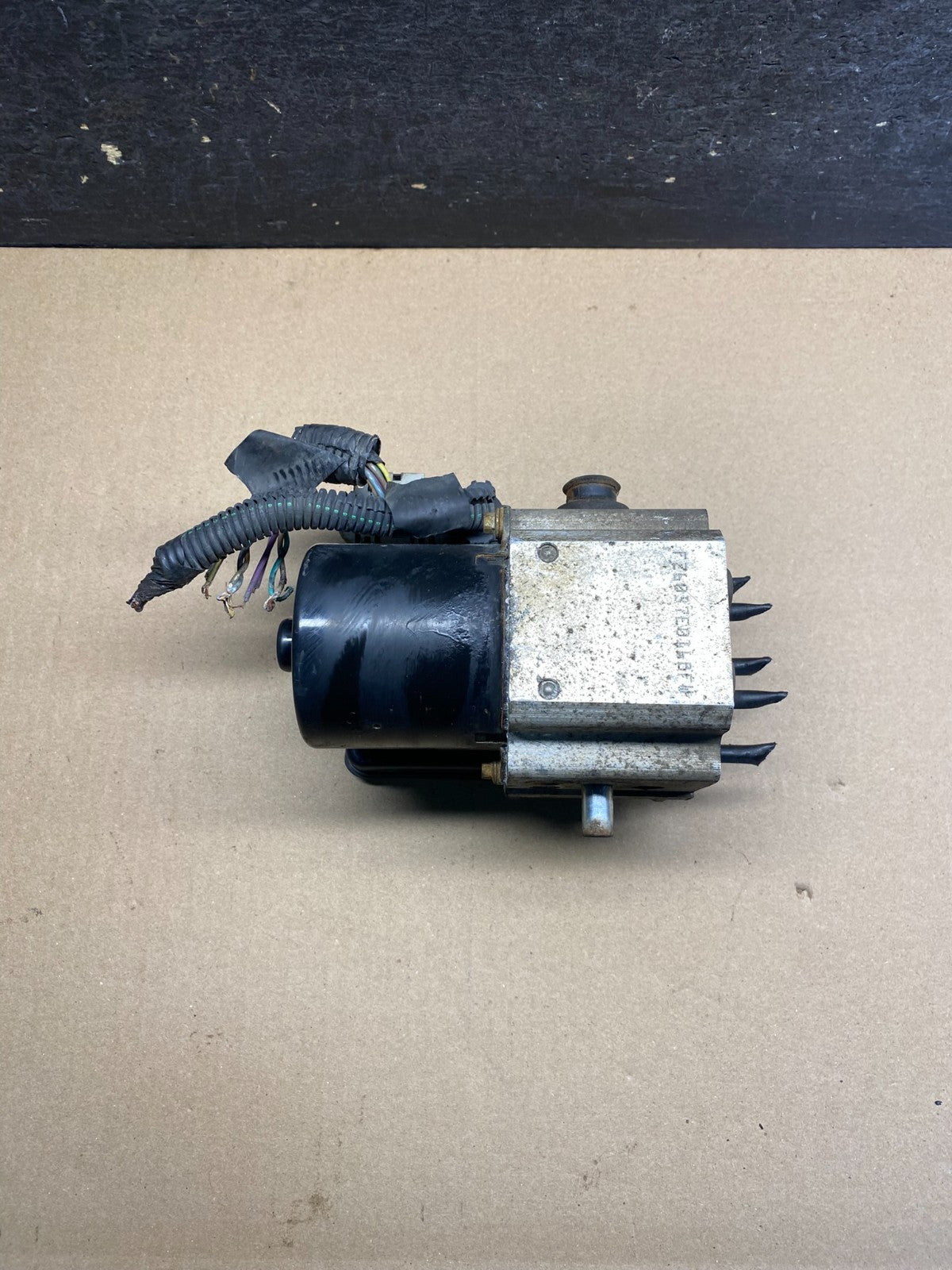 2005 - 2007 Chevy Express GMC Savana 1500 2500 ABS Anti Lock Brake Pump AI52540