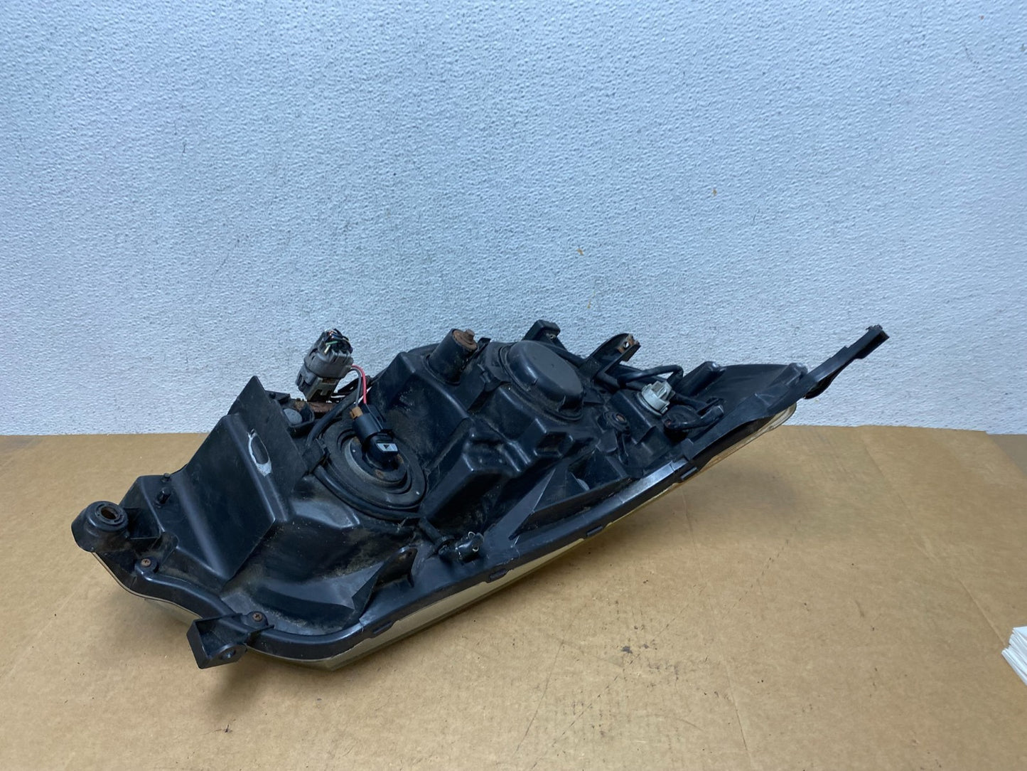 2009-2013 Subaru Forester Left Driver LH Halogen Headlight AE3007 DW9