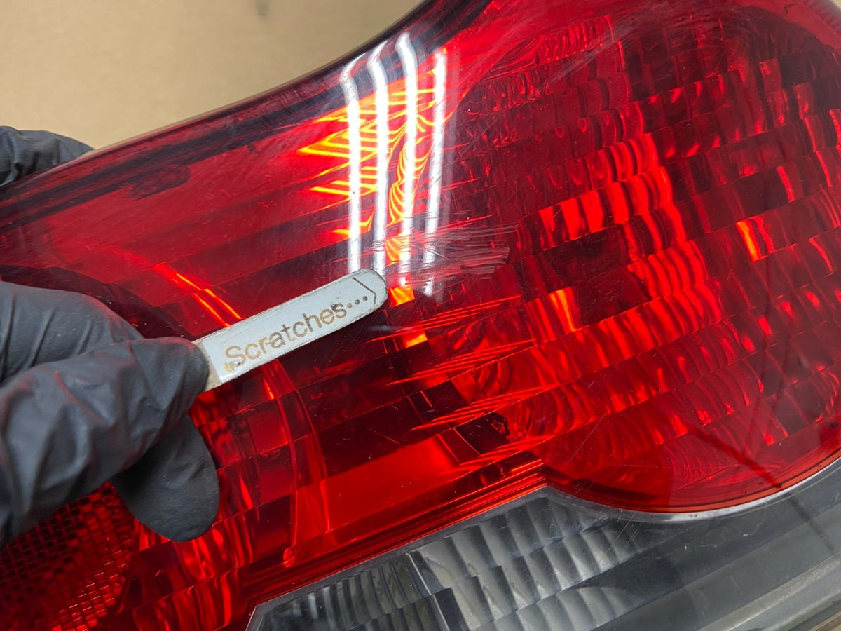 2006 to 2010 Volvo C70 Convertible Right Passenger Side Tail Light AH4421 DW3