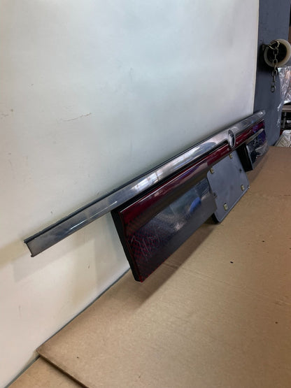 1995 1996 1997 Mercury Grand Marquis Trunk Lid Center Tail Light ah0284 DG2