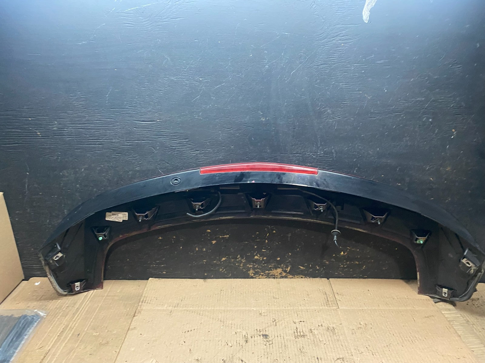 2010-2016 Cadillac Srx Upper Rear Spoiler Wing Brake Light Oem W2591 DG9