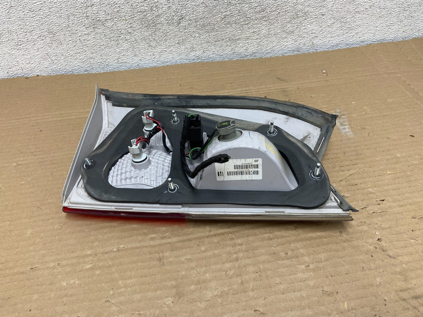 2010 - 2017 GMC Terrain Tail Light Inner Right Passenger Rh AG8976 DW5